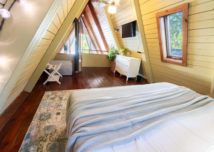 Cozy Lakefront Aframe W Hot Tub & Dock Decatur