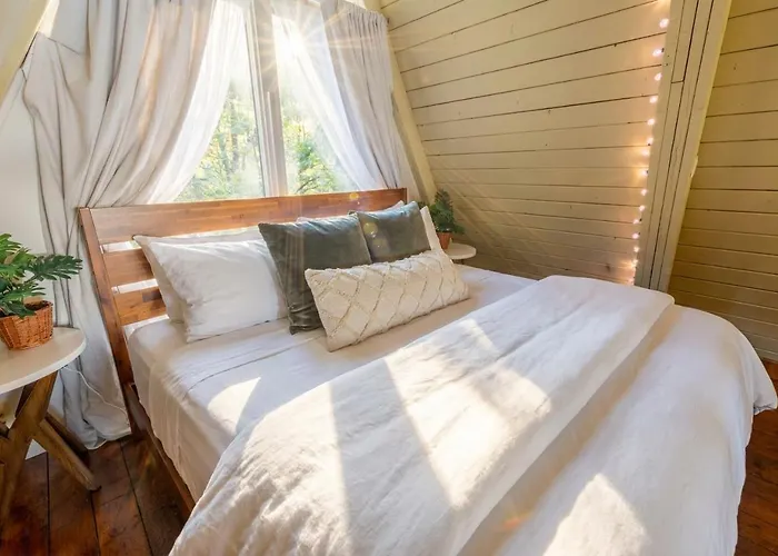 Ferienhaus Cozy Lakefront Aframe W Hot Tub & Dock